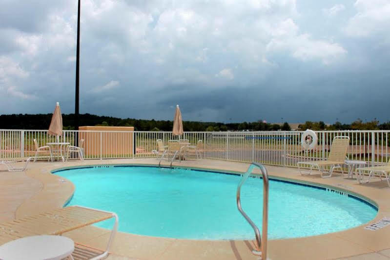 Best Western Dothan Inn & Suites Εξωτερικό φωτογραφία