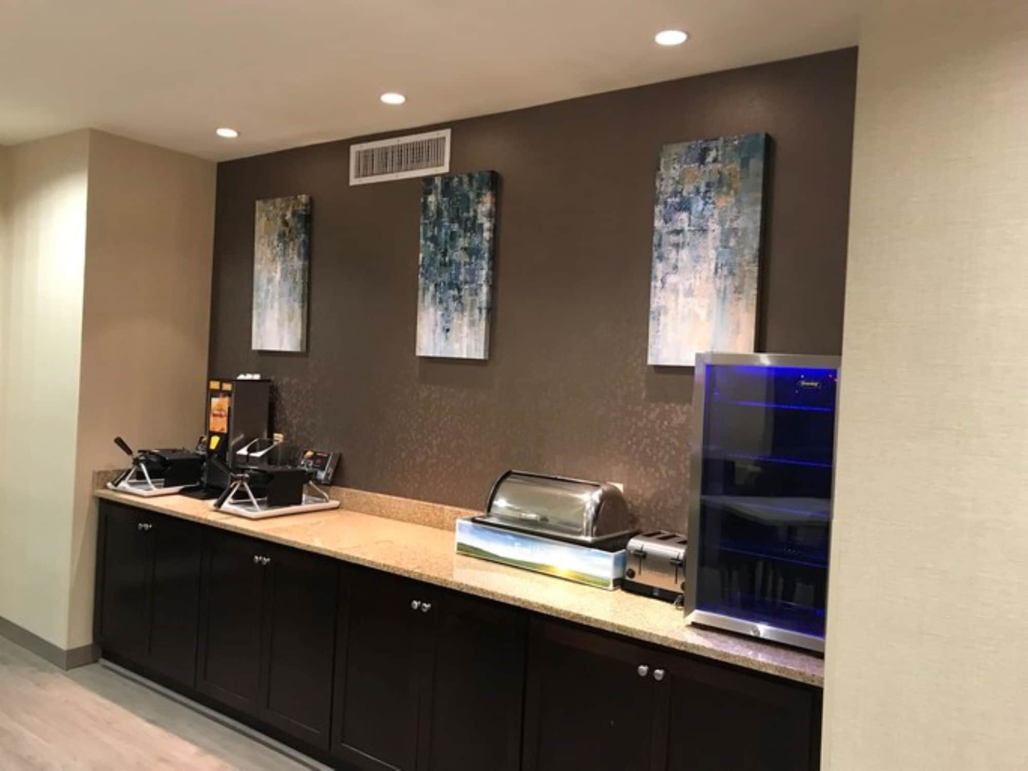 Best Western Dothan Inn & Suites Εξωτερικό φωτογραφία