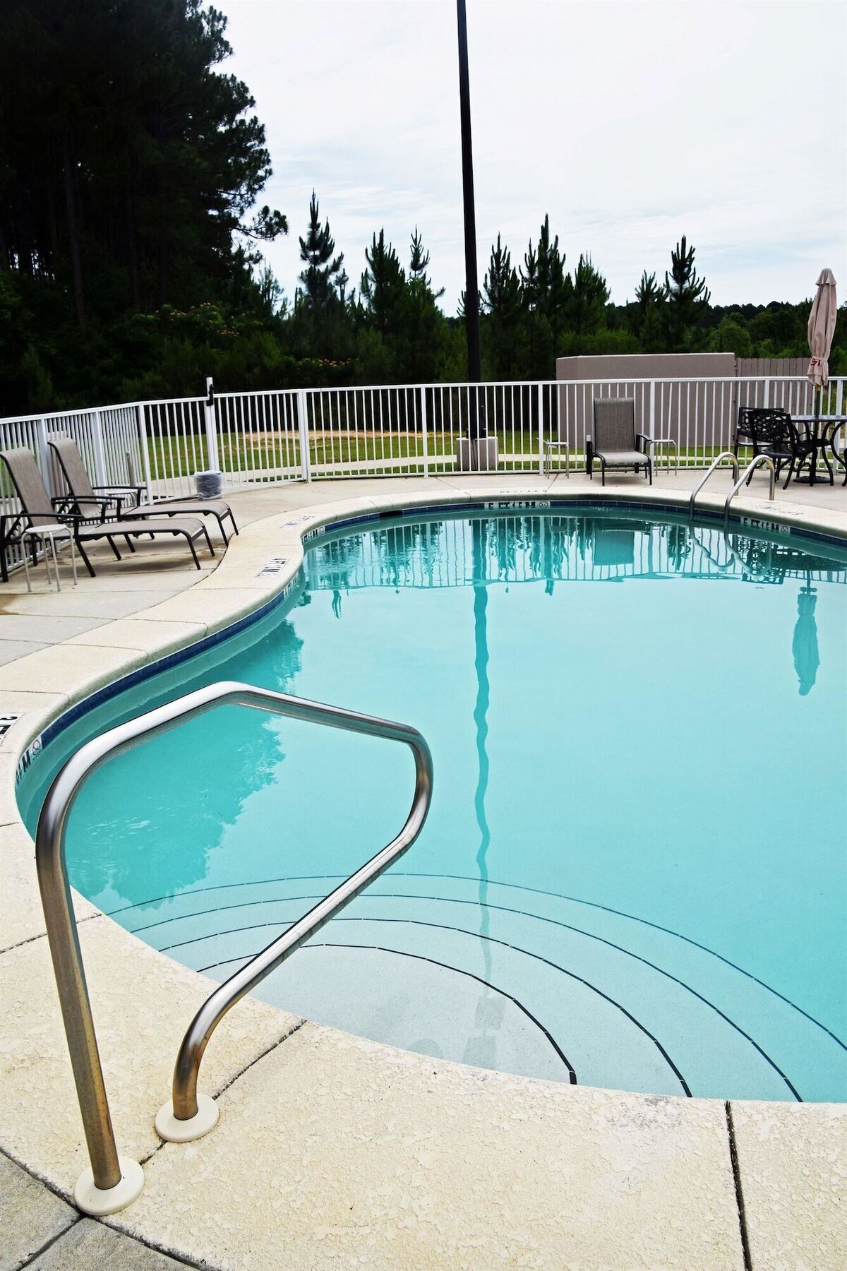 Best Western Dothan Inn & Suites Εξωτερικό φωτογραφία